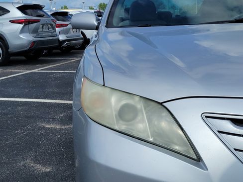 Used 2009 Toyota Camry LE FWD image 7