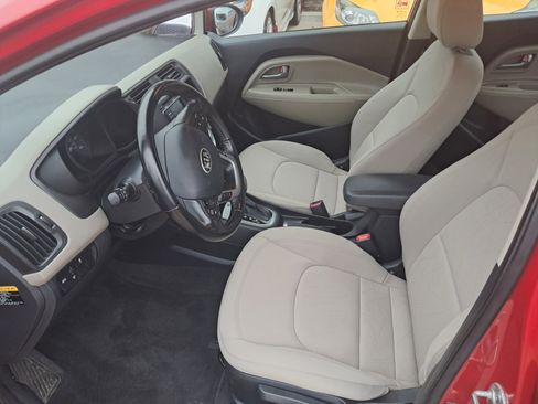 Used 2015 Kia Rio EX w/ Convenience Package image 4
