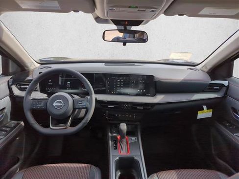 New 2026 Nissan Kicks SR image 16