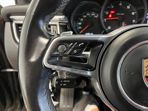Used 2017 Porsche Macan AWD/4WD image 25