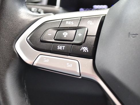Used 2025 Volkswagen Jetta Sport FWD image 23