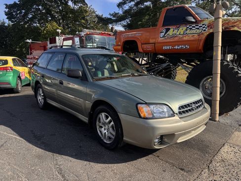 Used 2003 Subaru Outback Wagon image 4