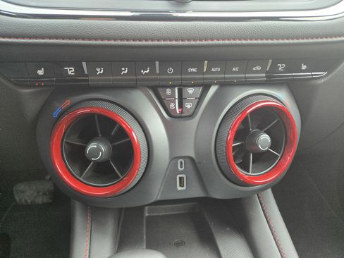 Used 2024 Chevrolet Blazer RS image 27