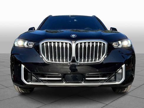 Certified 2024 BMW X5 xDrive50e w/ Premium Package image 3