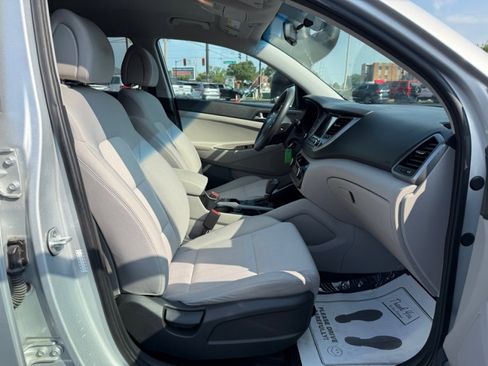 Used 2018 Hyundai Tucson SEL image 11