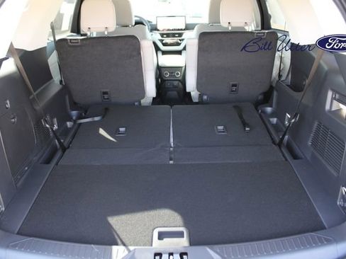 New 2026 Ford Explorer Active w/ Active Comfort Package image 6