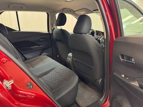 Used 2021 Nissan Kicks SV image 23