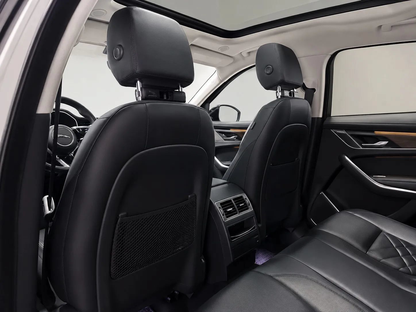 Used 2022 Jaguar F-PACE S AWD/4WD image 13