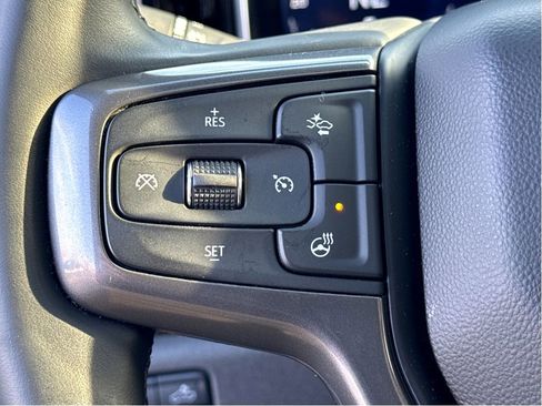 Used 2025 Chevrolet Silverado 2500 ZR2 w/ Technology Package image 15