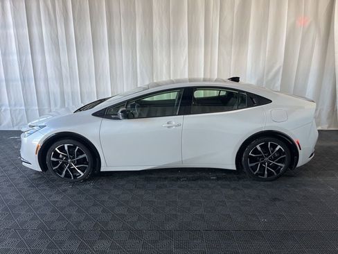 Used 2024 Toyota Prius Prime XSE Premium image 29