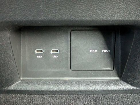 Used 2022 Volkswagen Atlas SEL Premium image 20