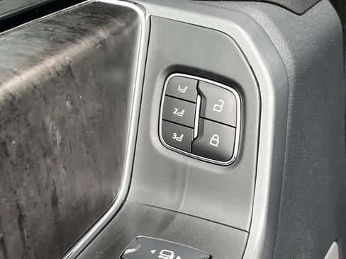 Used 2024 Ford F250 Lariat w/ Sport Appearance Package image 28