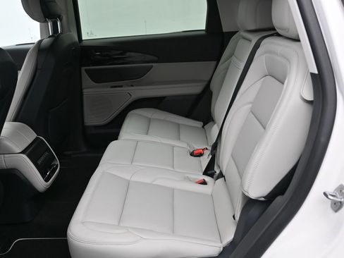 New 2026 Lincoln Nautilus Premier image 27