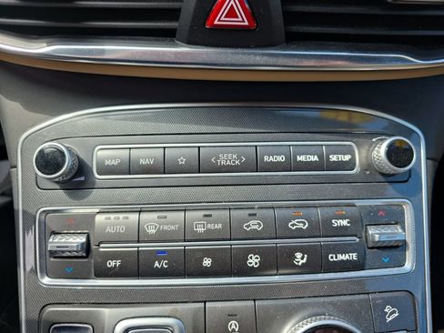 Used 2022 Hyundai Santa Fe Calligraphy AWD/4WD image 44
