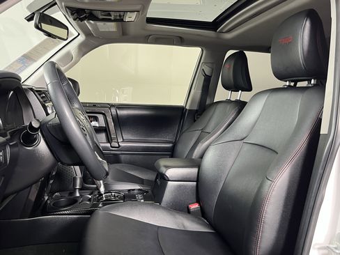 Used 2019 Toyota 4Runner TRD Off-Road Premium image 10