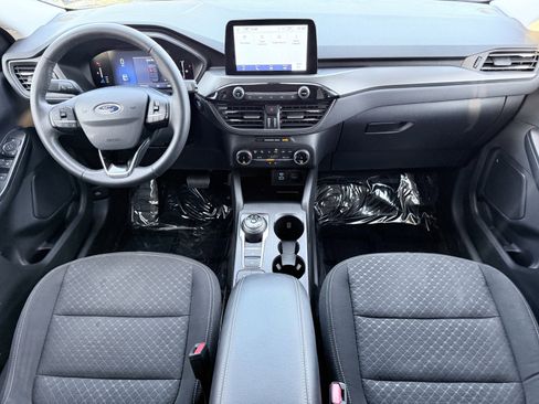 Used 2023 Ford Escape Active image 2
