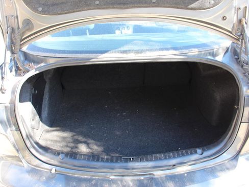Used 2010 MAZDA MAZDA3 i Touring image 31