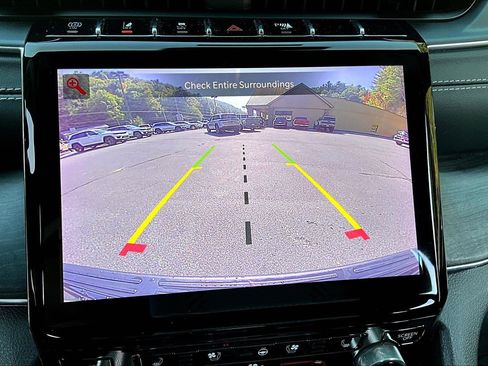 Used 2024 Jeep Grand Cherokee Overland w/ Luxury Tech Group IV image 22