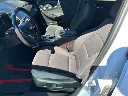 Used 2021 Chevrolet Malibu RS image 10