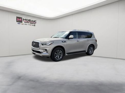 Used 2023 INFINITI QX80 Luxe w/ Cargo Package AWD/4WD image 4