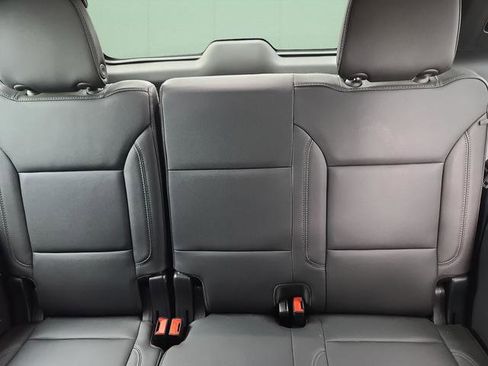 Used 2023 Chevrolet Tahoe Z71 w/ Z71 Off-Road Package image 21