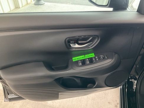 New 2026 Honda HR-V LX image 5