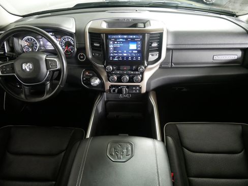 Used 2022 RAM 1500 Laramie w/ Trailer Tow Group AWD/4WD image 10