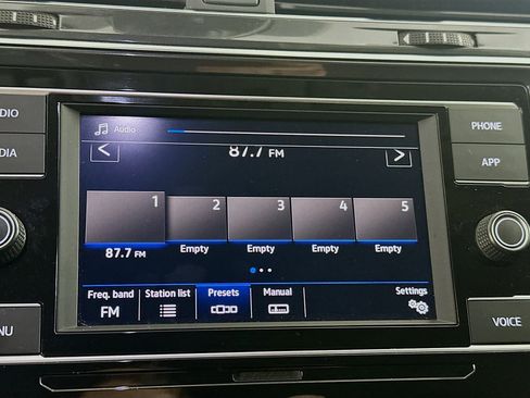 Used 2023 Volkswagen Tiguan S image 19