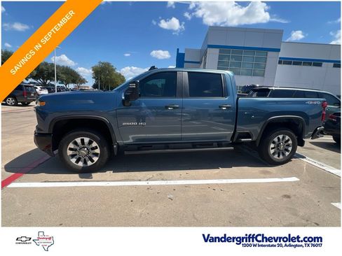 Used 2025 Chevrolet Silverado 2500 Custom w/ Custom Value Package AWD/4WD image 5