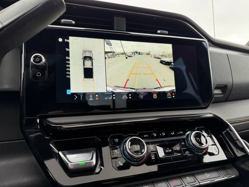 Used 2024 GMC Sierra 3500 AT4 w/ AT4 Premium Plus Package image 33