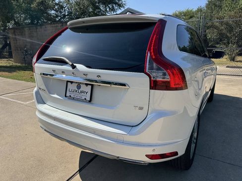 Used 2017 Volvo XC60 T5 Inscription w/ Preferred Option Package FWD image 11