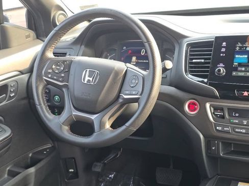 Used 2022 Honda Passport TrailSport image 17