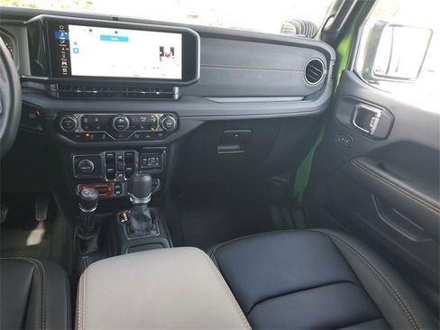 Used 2025 Jeep Wrangler Unlimited Rubicon 392 image 15