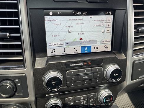 Used 2018 Ford F150 Platinum w/ Trailer Tow Package RWD image 23