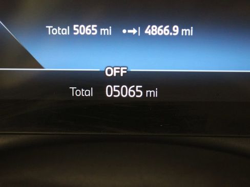 Used 2024 BMW 530i w/ Convenience Package image 10