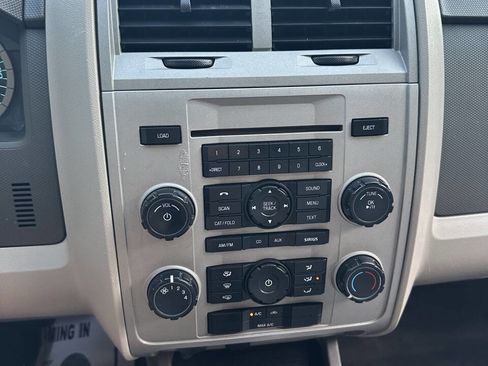 Used 2011 Ford Escape XLT image 15