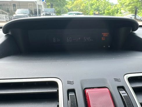 Used 2017 Subaru Crosstrek 2.0i Premium AWD/4WD image 31