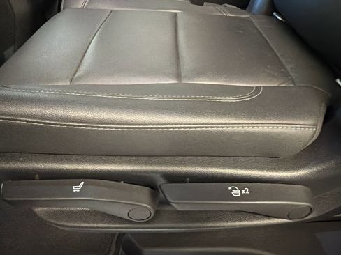 Used 2022 Chevrolet Tahoe LT w/ Luxury Package image 26