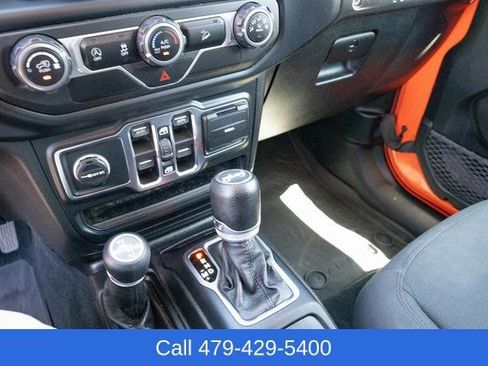 Used 2018 Jeep Wrangler Unlimited Sport S image 21