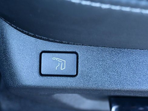 Certified 2025 Nissan Murano Platinum w/ Cargo Package image 28