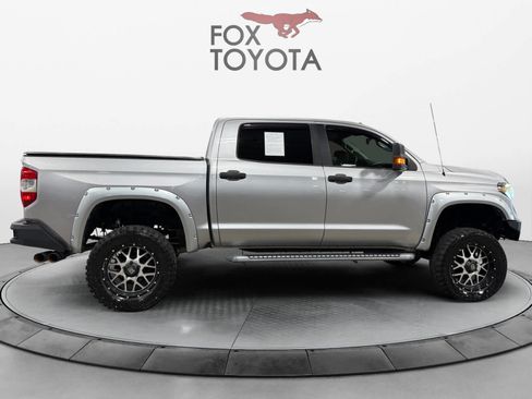 Used 2016 Toyota Tundra SR5 w/ SR5 Upgrade Package AWD/4WD image 7