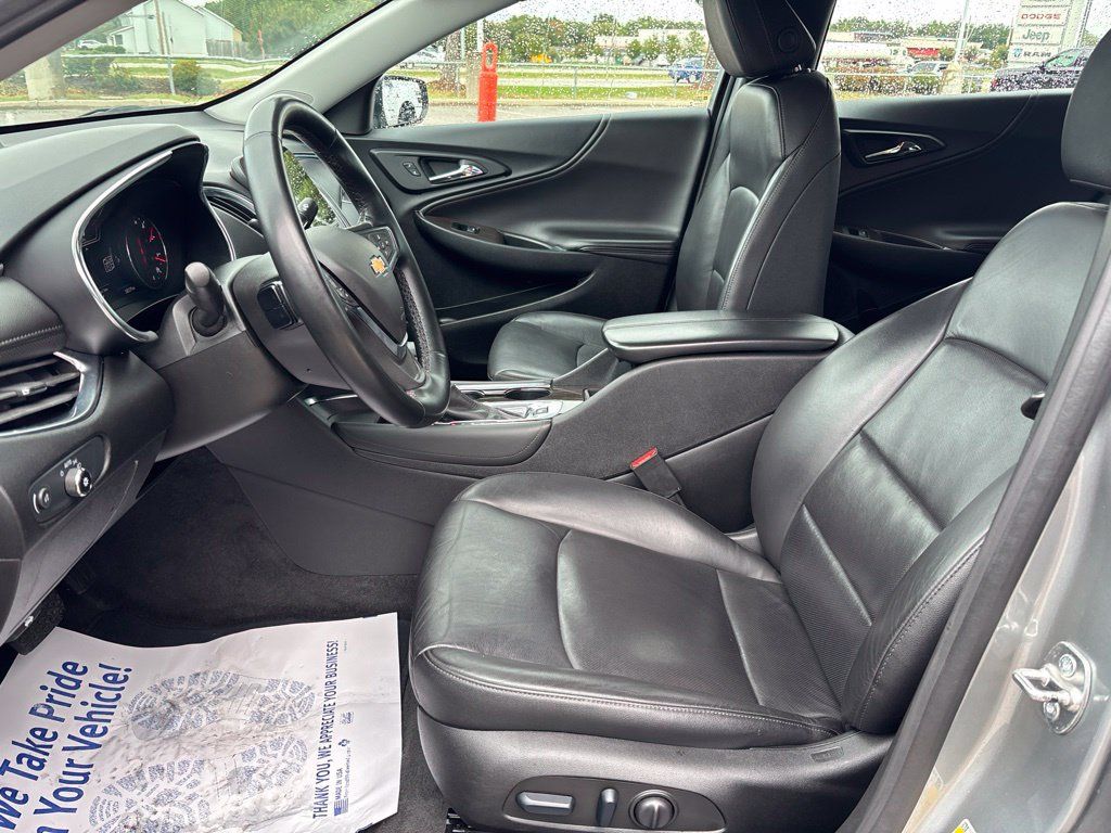 Used 2024 Chevrolet Malibu LT FWD image 33