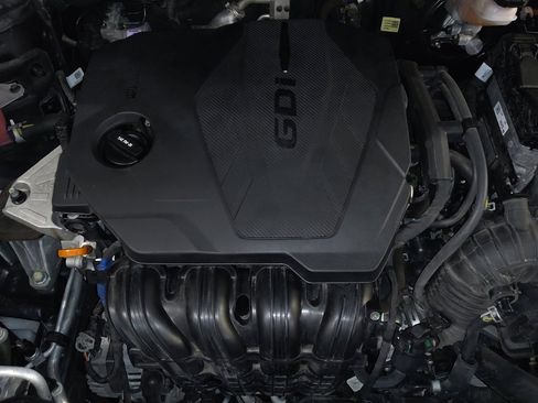 Used 2023 Hyundai Santa Fe SE w/ Cargo Package image 30