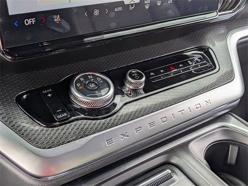 New 2025 Ford Expedition Max Platinum w/ Stealth Performance Package image 50