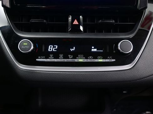 Used 2024 Toyota Corolla LE FWD image 19