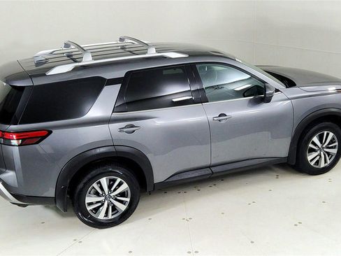 Used 2023 Nissan Pathfinder SL image 23