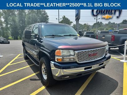Used 2004 GMC Yukon XL 2500 SLT w/ Preferred Equipment Group