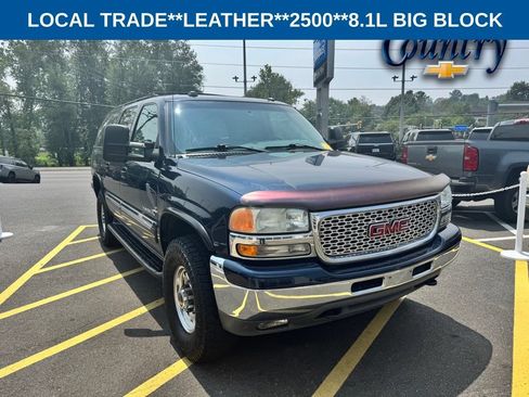 Used 2004 GMC Yukon XL 2500 SLT w/ Preferred Equipment Group AWD/4WD image 1