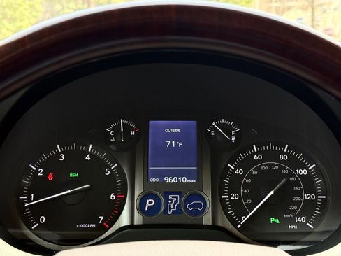 Used 2016 Lexus GX 460 w/ Premium Package image 27