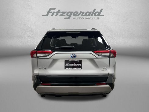 Used 2022 Toyota RAV4 SE w/ Convenience Package AWD/4WD image 5